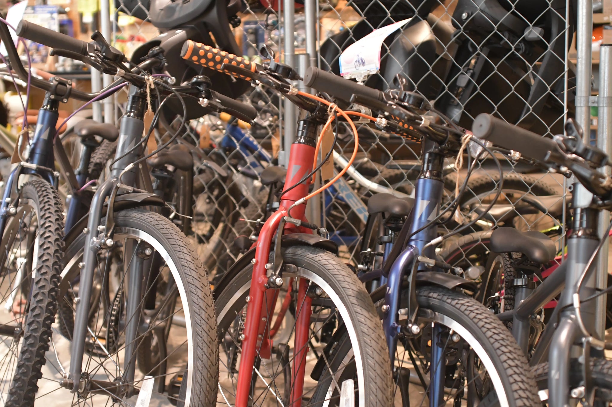 小学生の子どもにぴったりな自転車の選び方|買い替え時期とサイズの目安は?